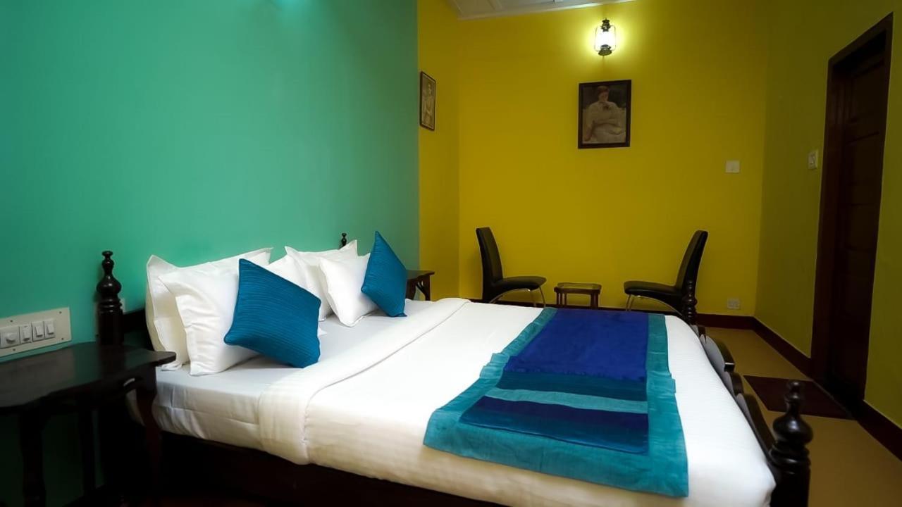 Bed and Breakfast Elphinstone Residency Kochi Exteriér fotografie