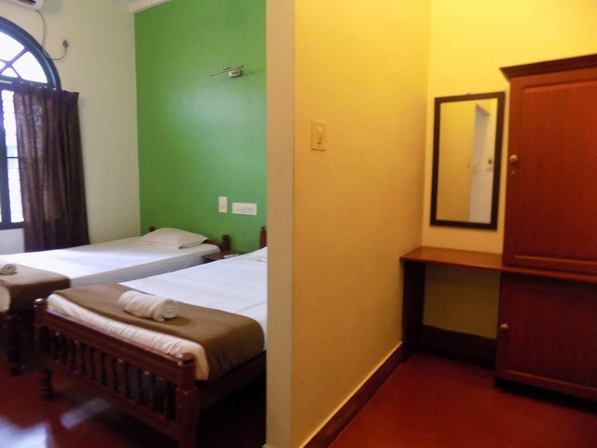 Bed and Breakfast Elphinstone Residency Kochi Exteriér fotografie
