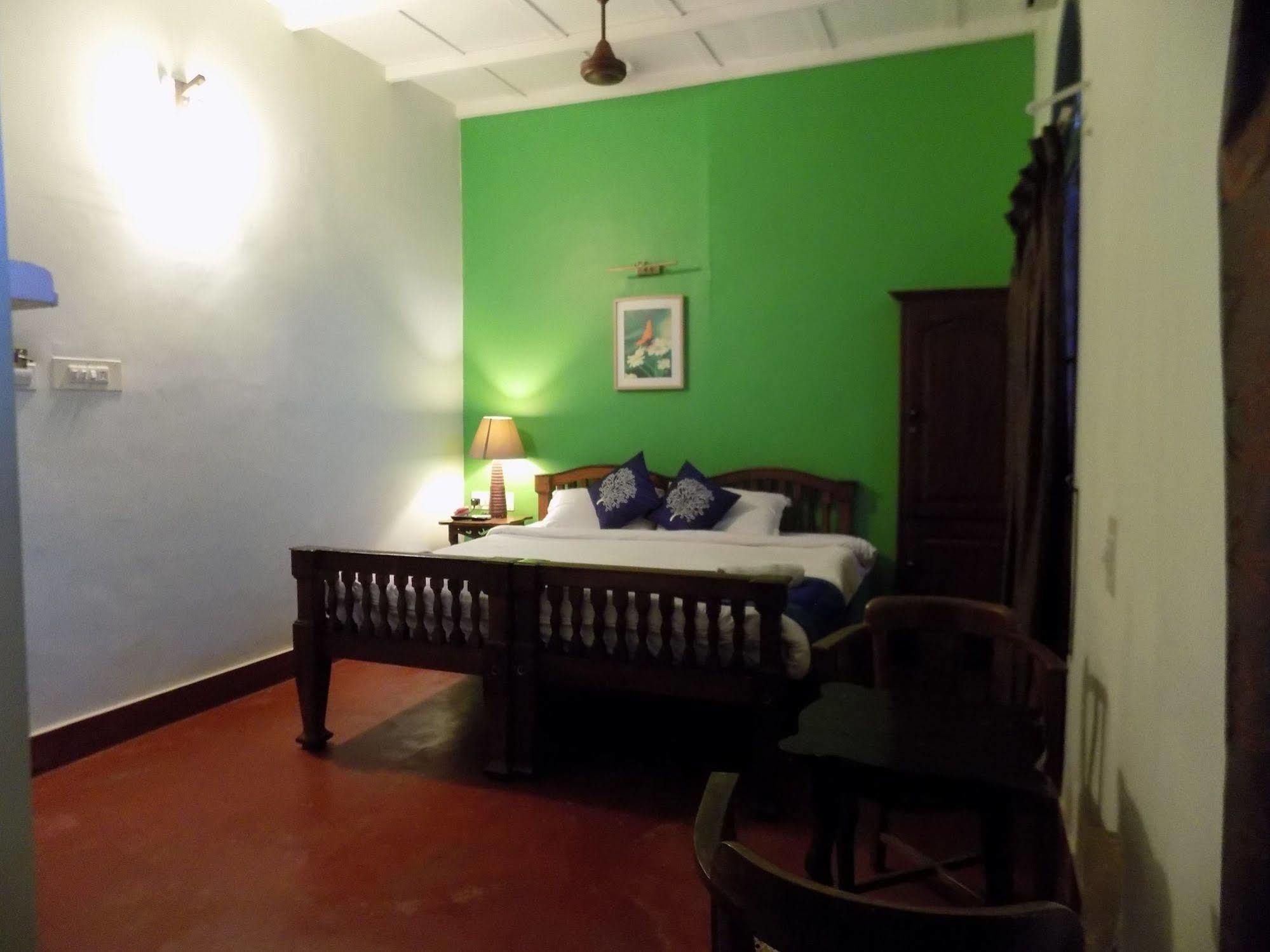 Bed and Breakfast Elphinstone Residency Kochi Exteriér fotografie
