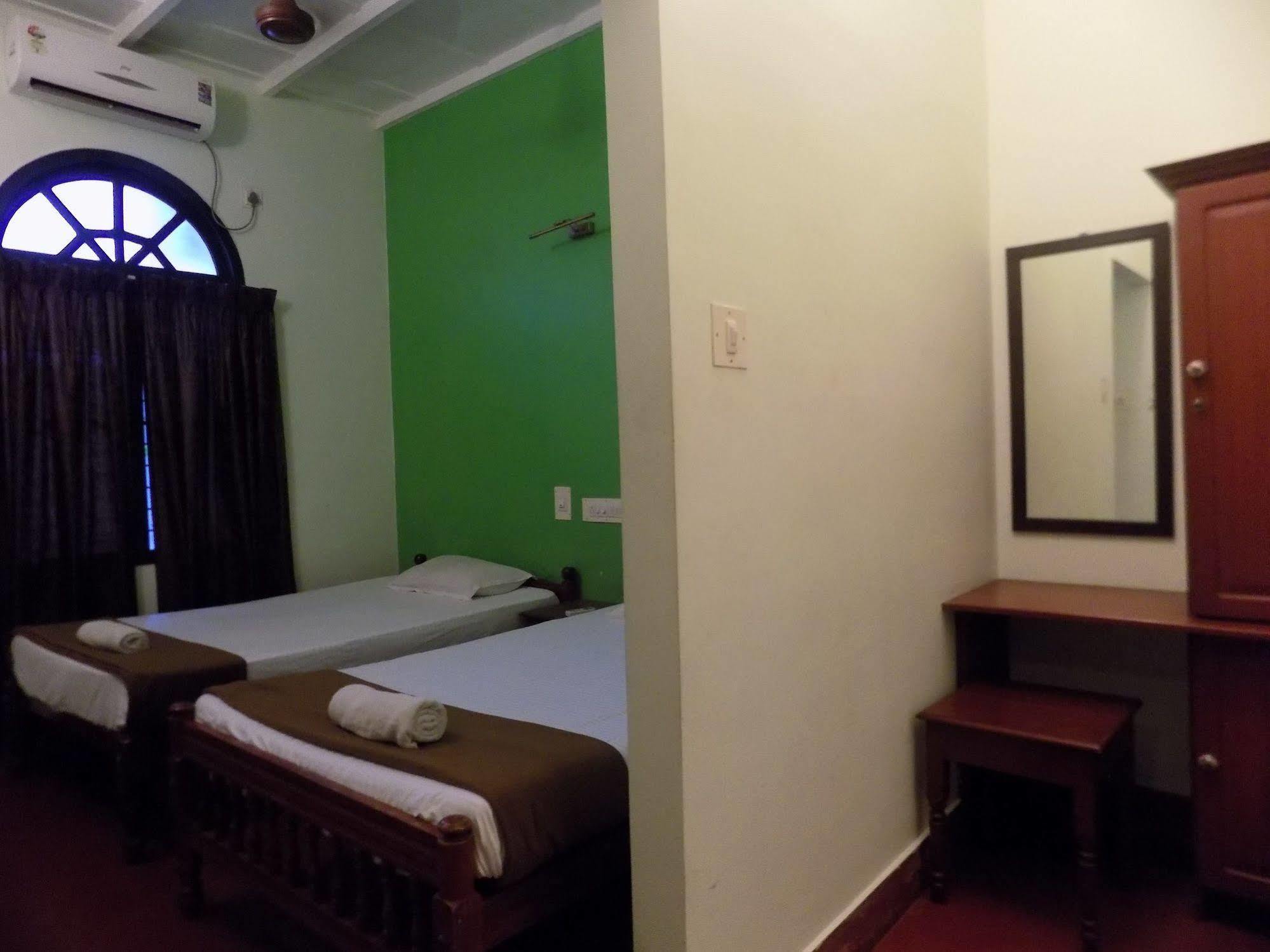Bed and Breakfast Elphinstone Residency Kochi Exteriér fotografie