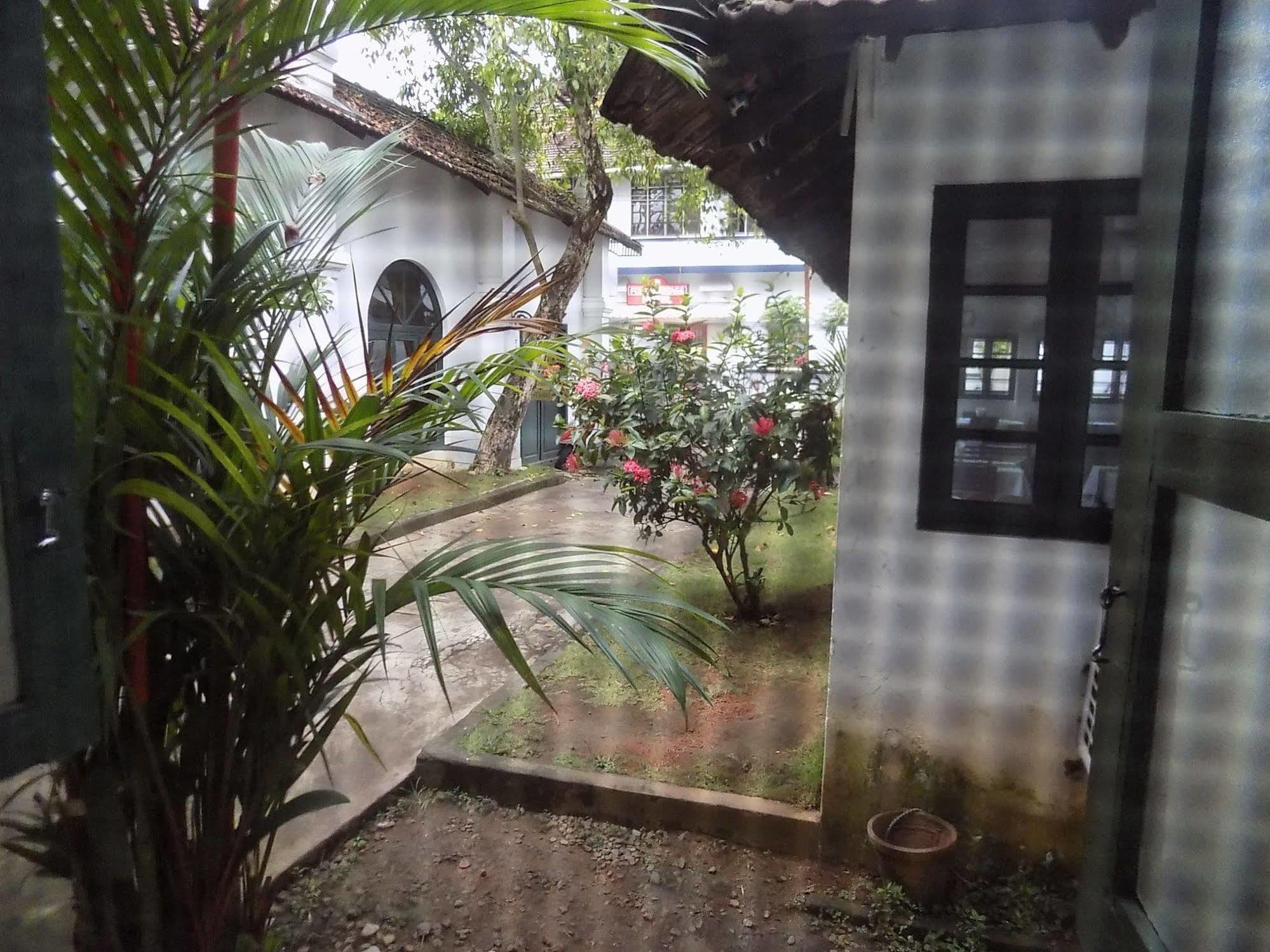 Bed and Breakfast Elphinstone Residency Kochi Exteriér fotografie